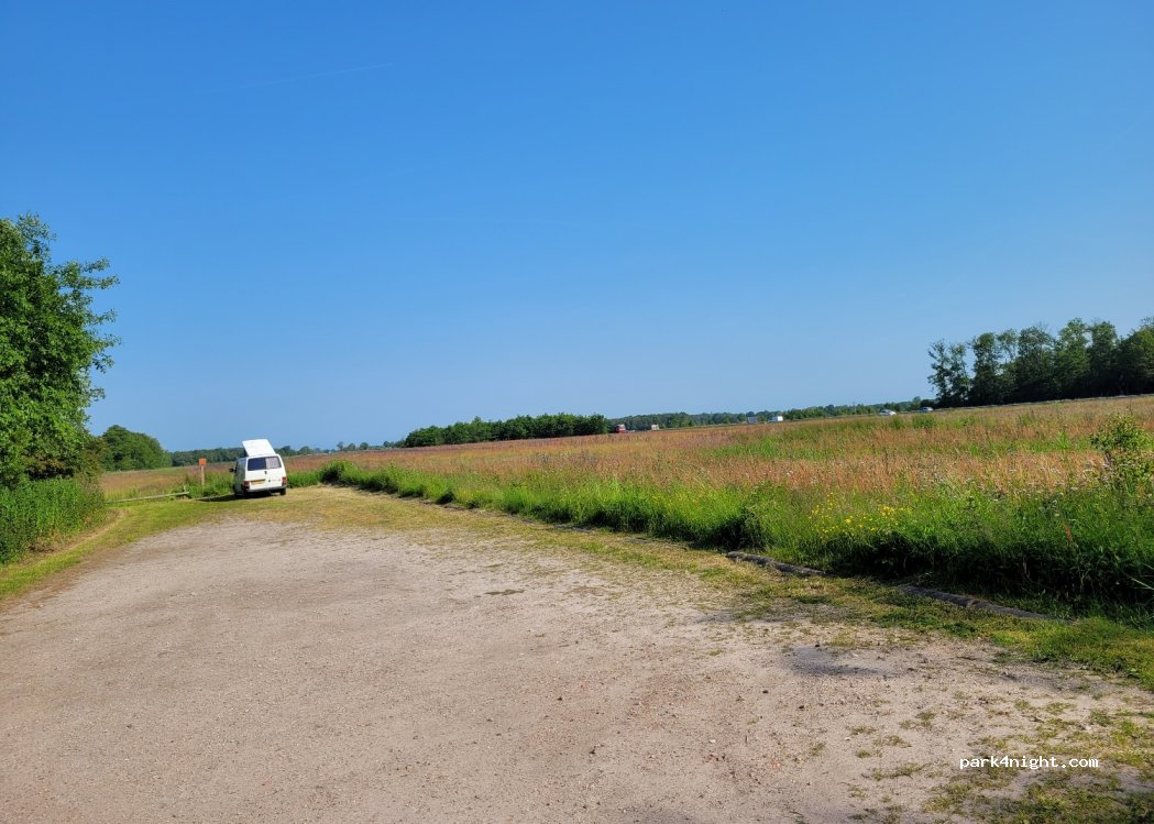 (9241 WB) Wijnjewoude - 1 Nije Heawei — foto