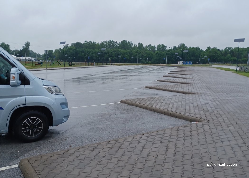(4600) Kisvárda - 29 Kereszt utca — foto 2