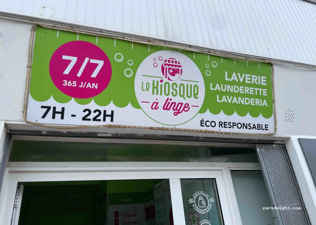 (33120) Arcachon - 54 Cours Tartas — foto