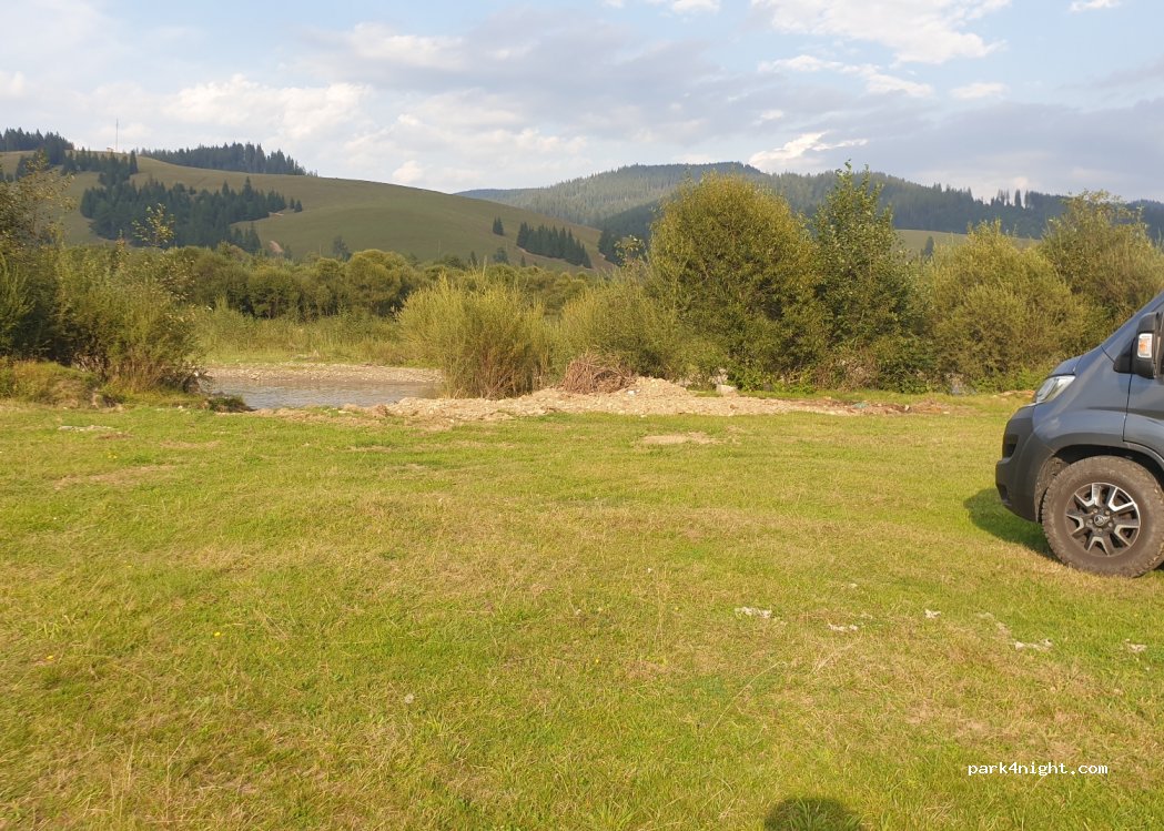 (727595) Vatra Moldoviței - — foto 2