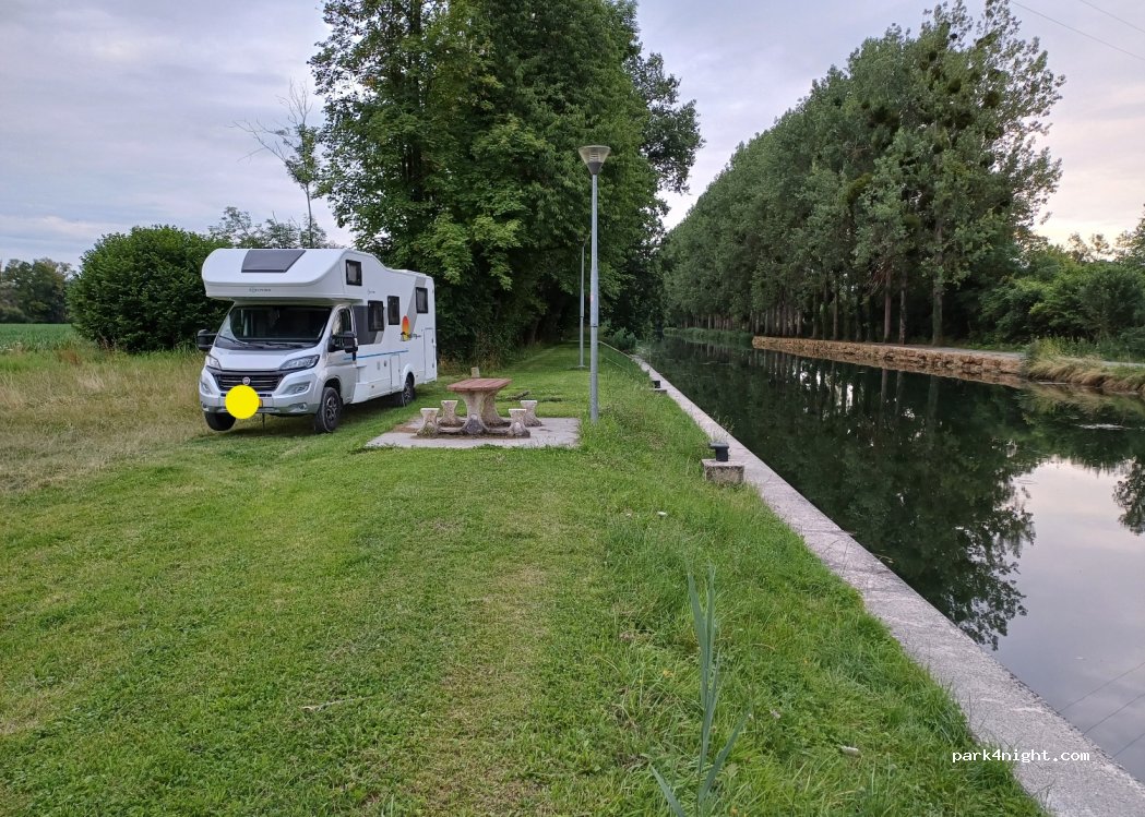 (08300) Nanteuil-sur-Aisne - Unnamed Road — foto 2