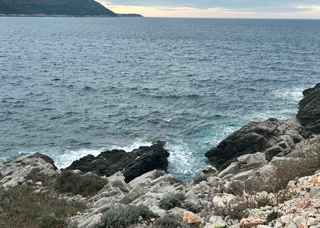 (20218) Molunat - Unnamed Road — foto 3