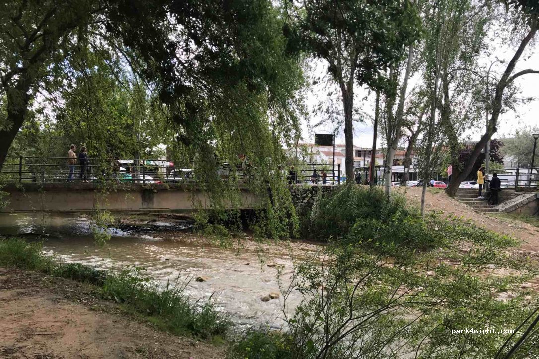 (18313) Riofrío - 10 Plaza San Isidro — foto