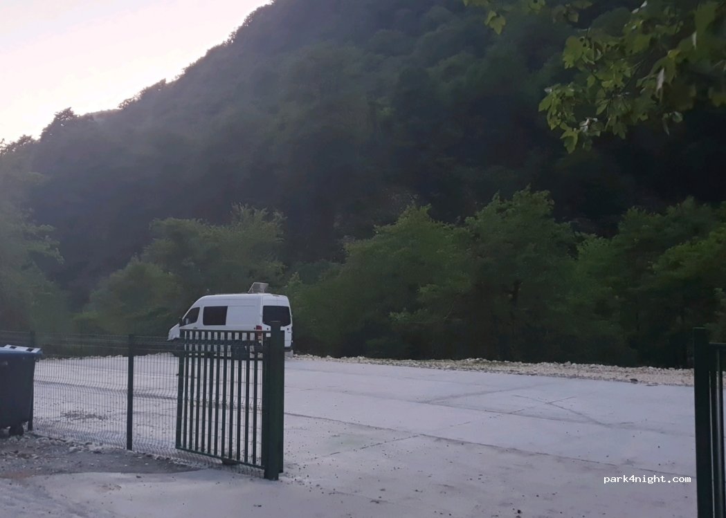 (3100) Martvili - Unnamed Road — foto