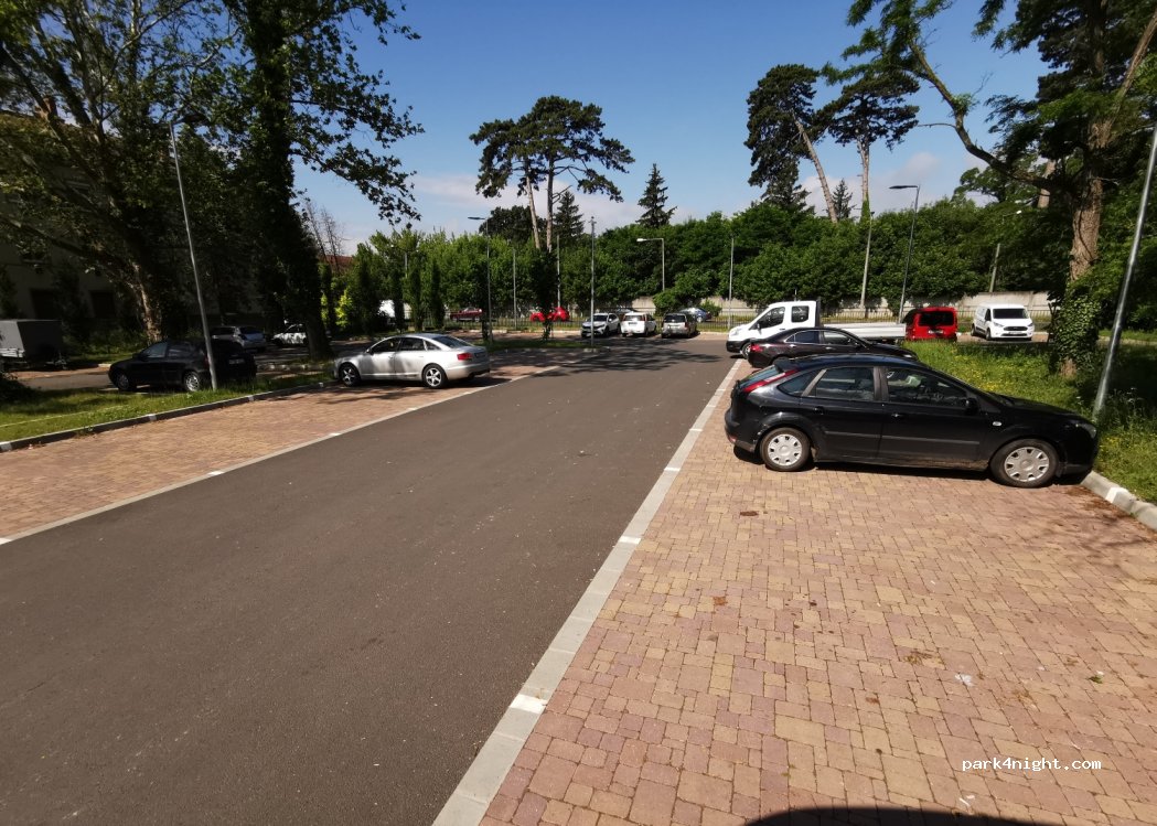 (8360) Keszthely - 25 Georgikon utca — foto