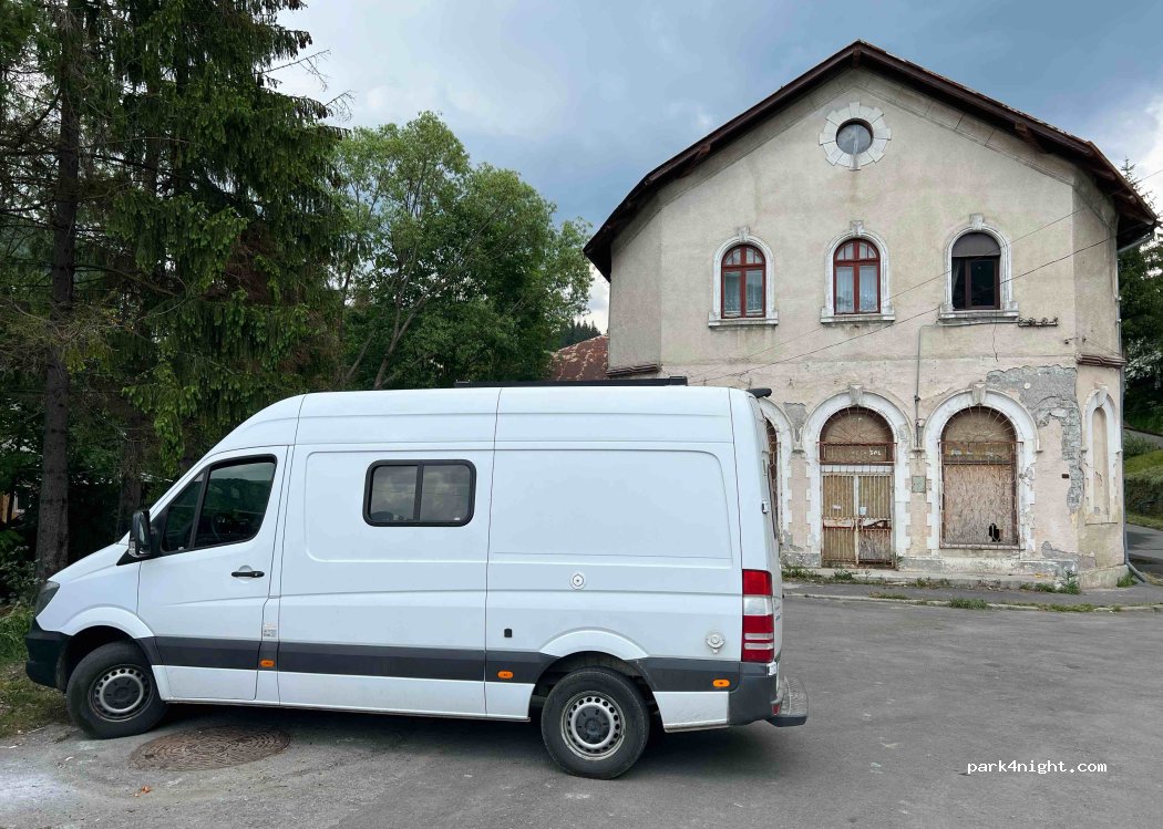 (105100) Azuga - 1 Strada Postăvărieiâ — foto