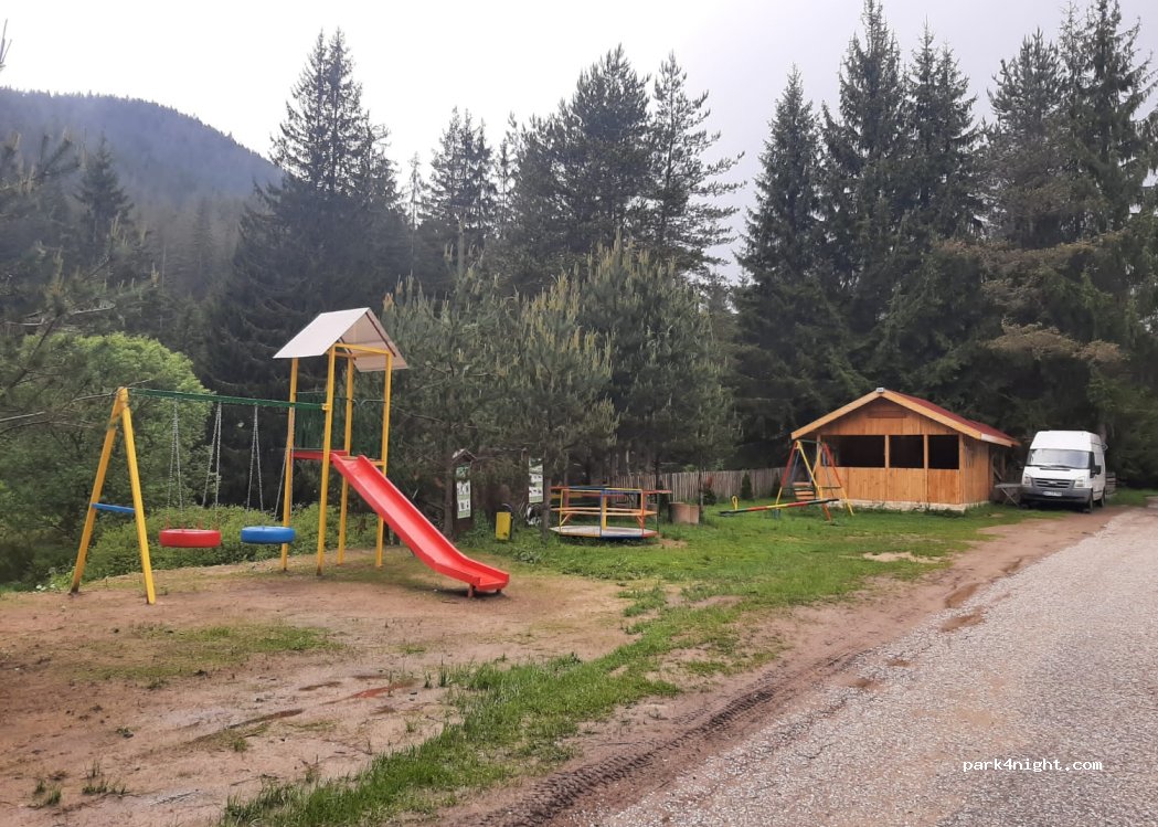 (4834) Zmeitsa - Unnamed Road — foto