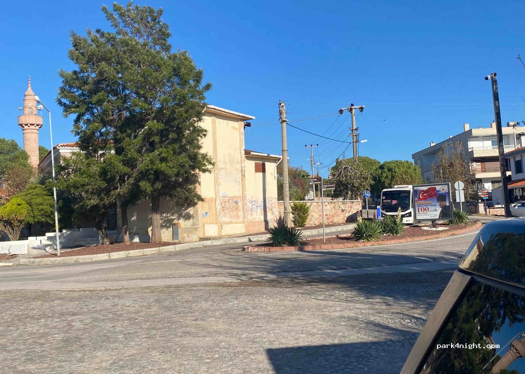 (10400) Ayvalık - 10/A Mevlana Caddesi — foto 4