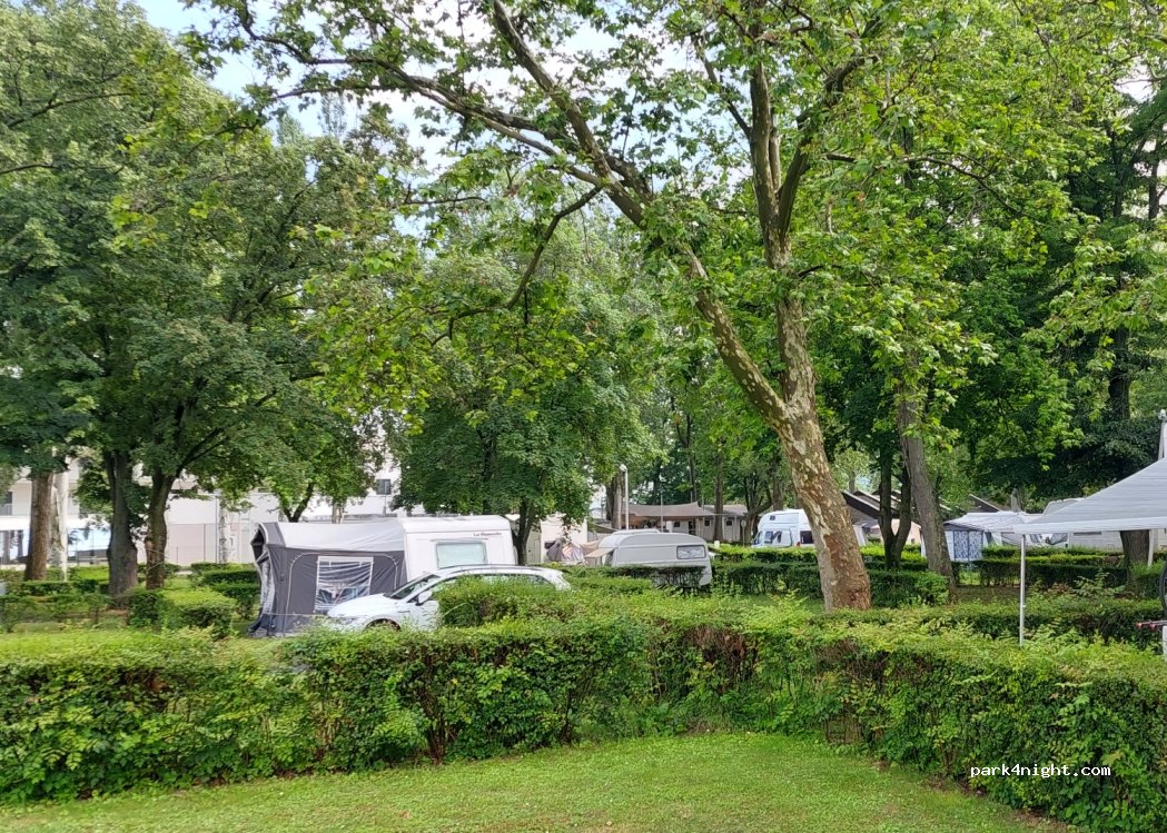 Balatontourist Füred Camping — foto