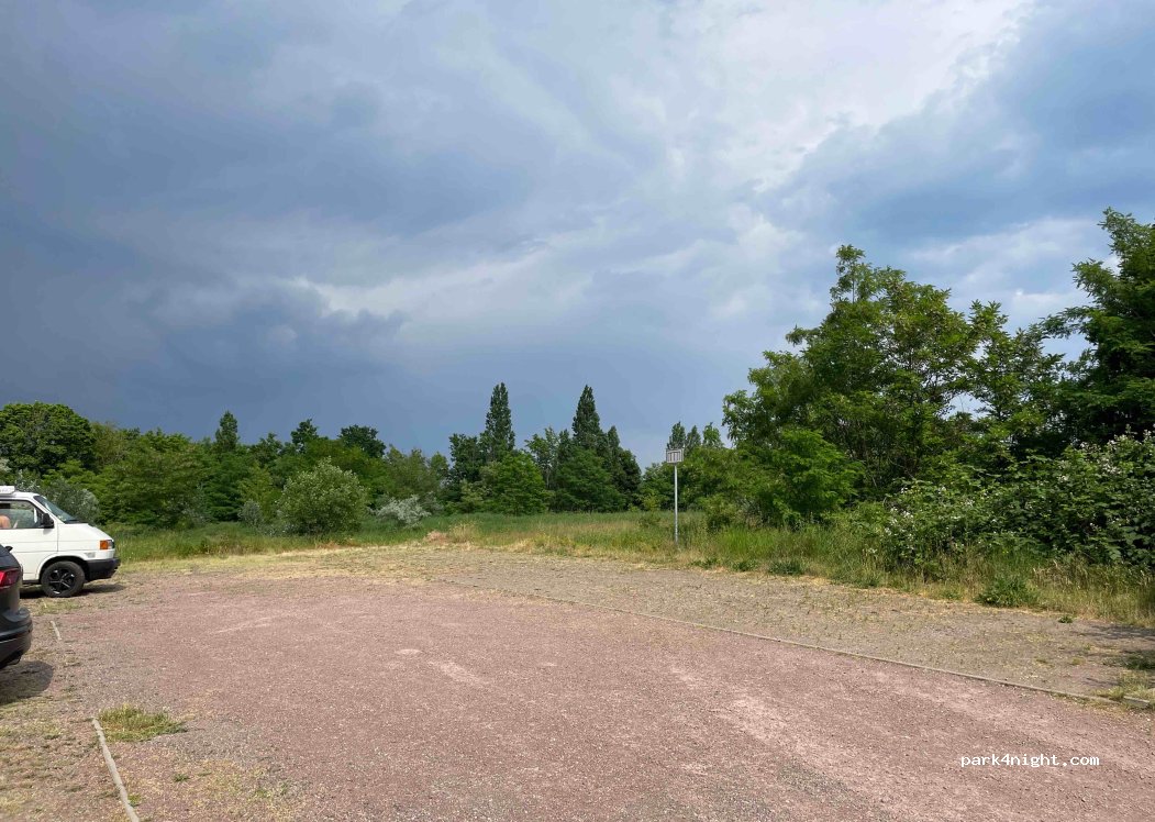 (06128) Halle (Saale) - 17 Max-Lademann-Straße — foto 2