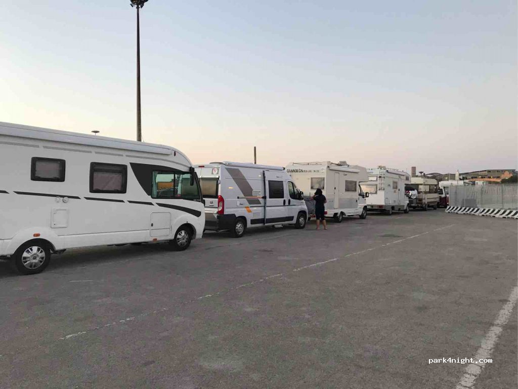 (07046) Porto Torres - 25 Via Amerigo Vespucci — foto 2