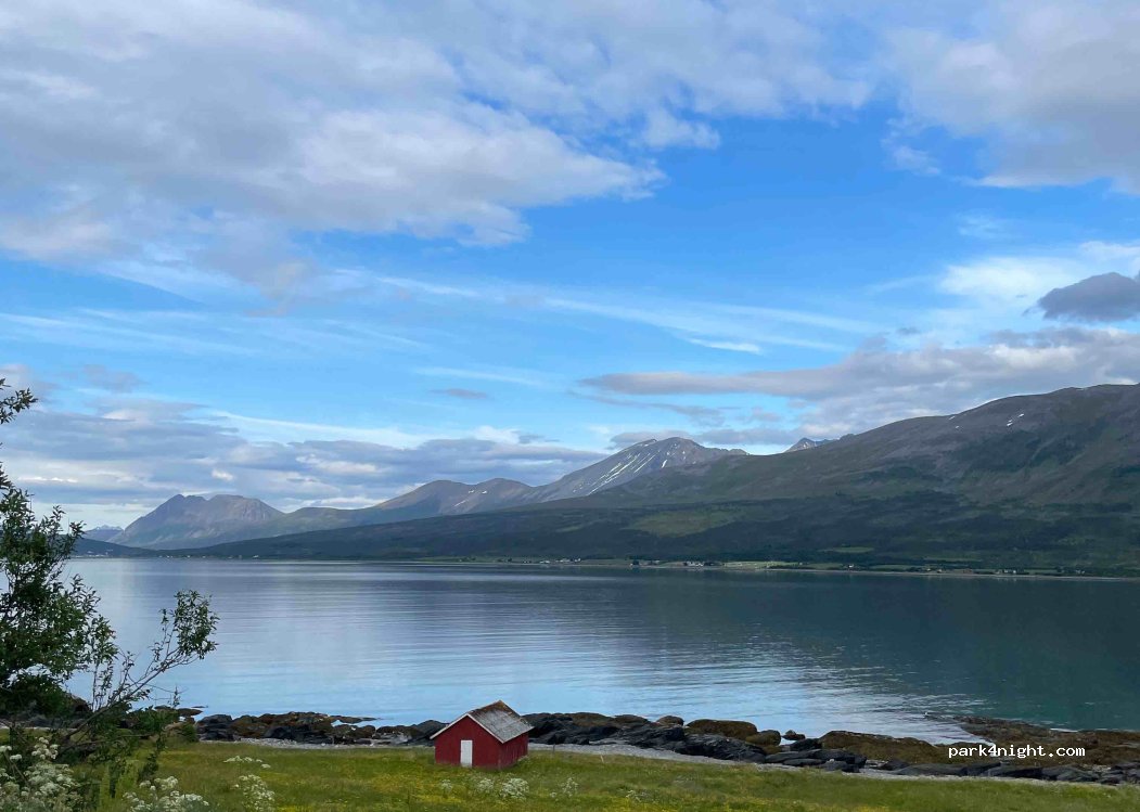 (9064) Svensby - Unnamed Road — foto 2