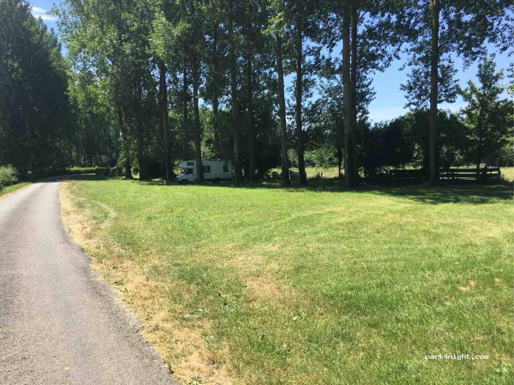 (62390) Gennes-Ivergny - 2 Rue de Villeroy — foto 3