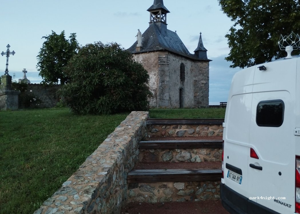 (42260) Grézolles - 242 Montée du Château — foto