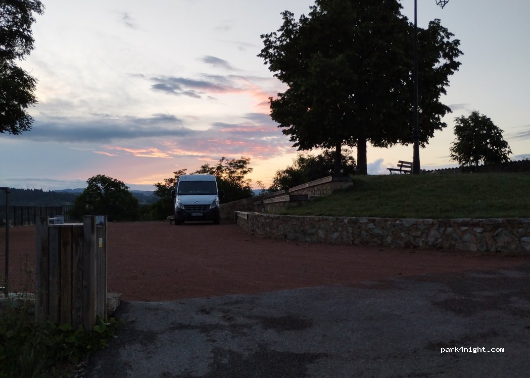 (42260) Grézolles - 242 Montée du Château — foto 3