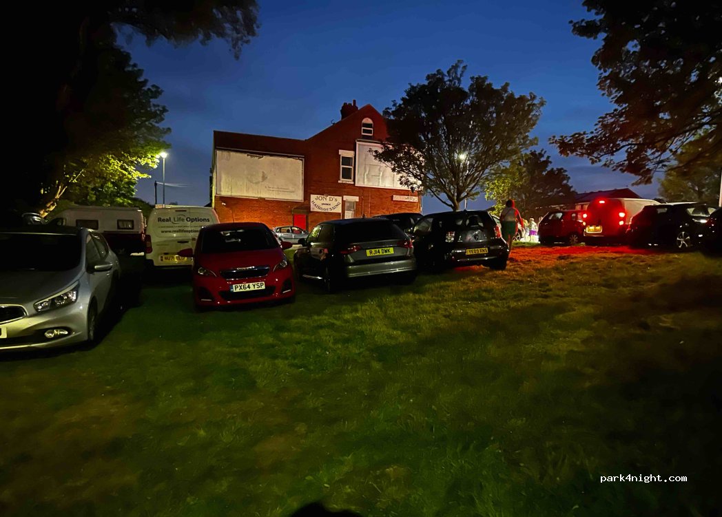 (SR5 2AA) Sunderland - 213 Southwick Road — foto