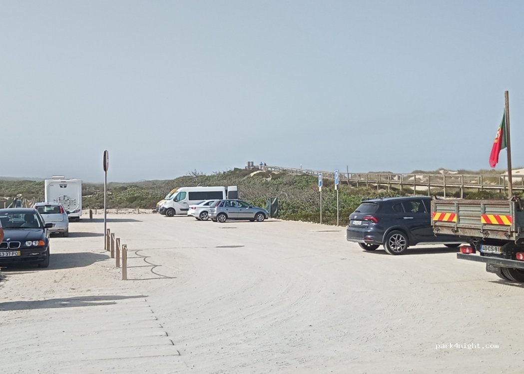 (3105) Carriço - Unnamed Road — foto 2