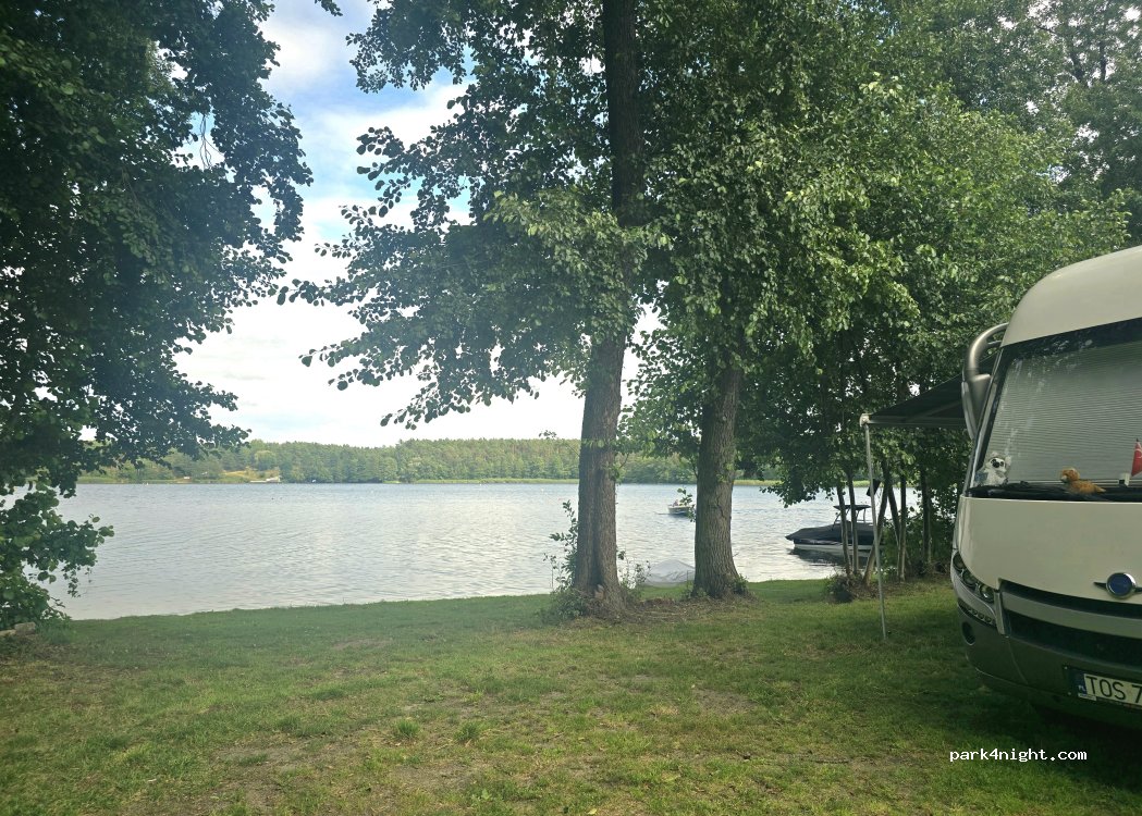 Letnik Camping Noclegi Pole namiotowe Domki — foto 4