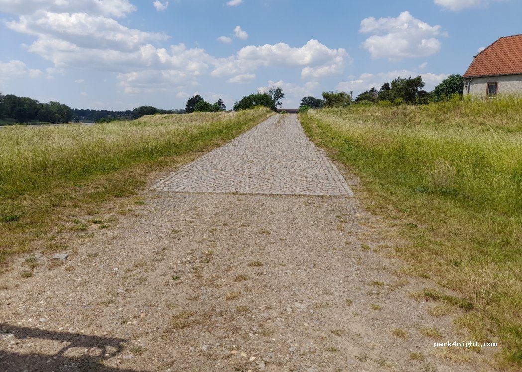 (01616) Strehla - 22 Trebnitzer Weg — foto 3