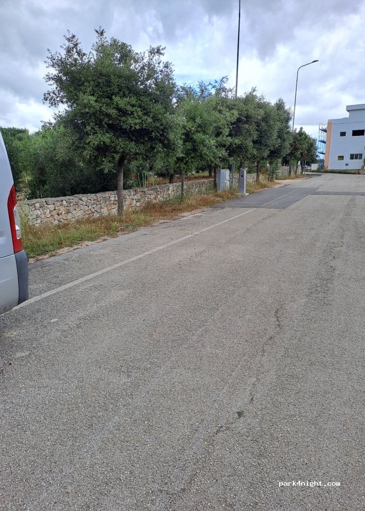 (72014) Cisternino - Via Giovanni Pascoli — foto