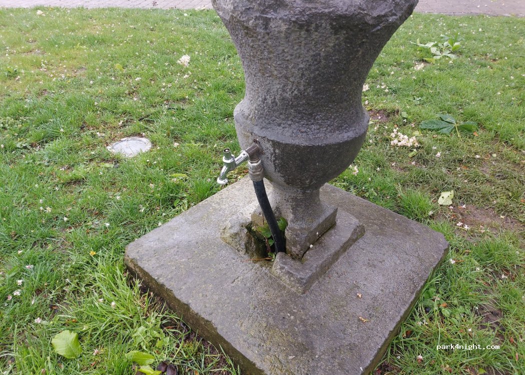 (4590) Ouffet - 16 Grand'Place — foto 3