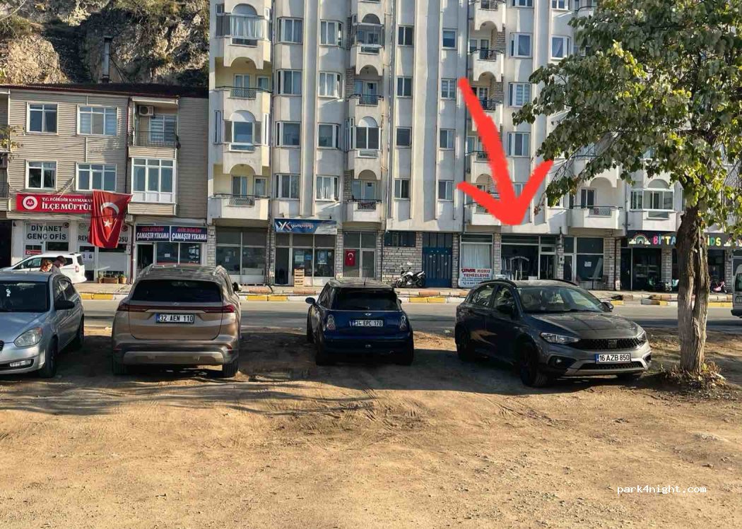 (32500) Eğirdir - 27a Profesör Doktor Orhan Aslanoğlu Caddesi — foto 2