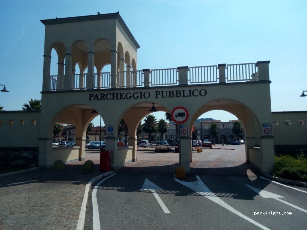 (25087) Salò - 11 Via Leonesio Marco — foto
