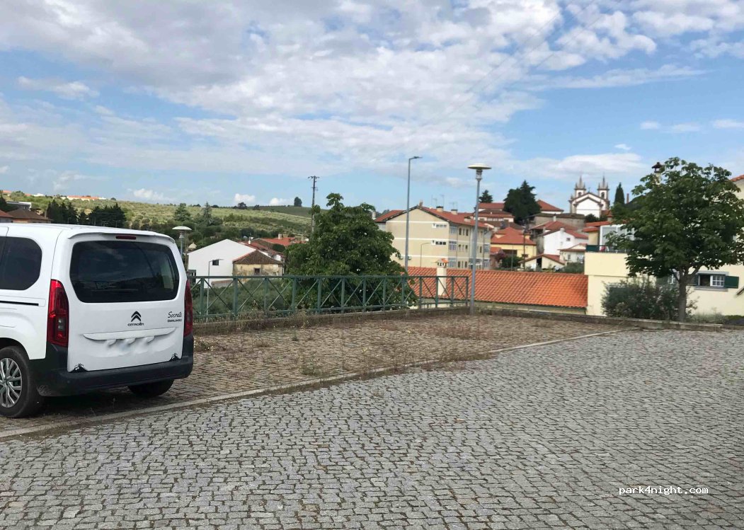 (5360-396) Vila Flor - 6 Rua Doutor Monteiro — foto 2