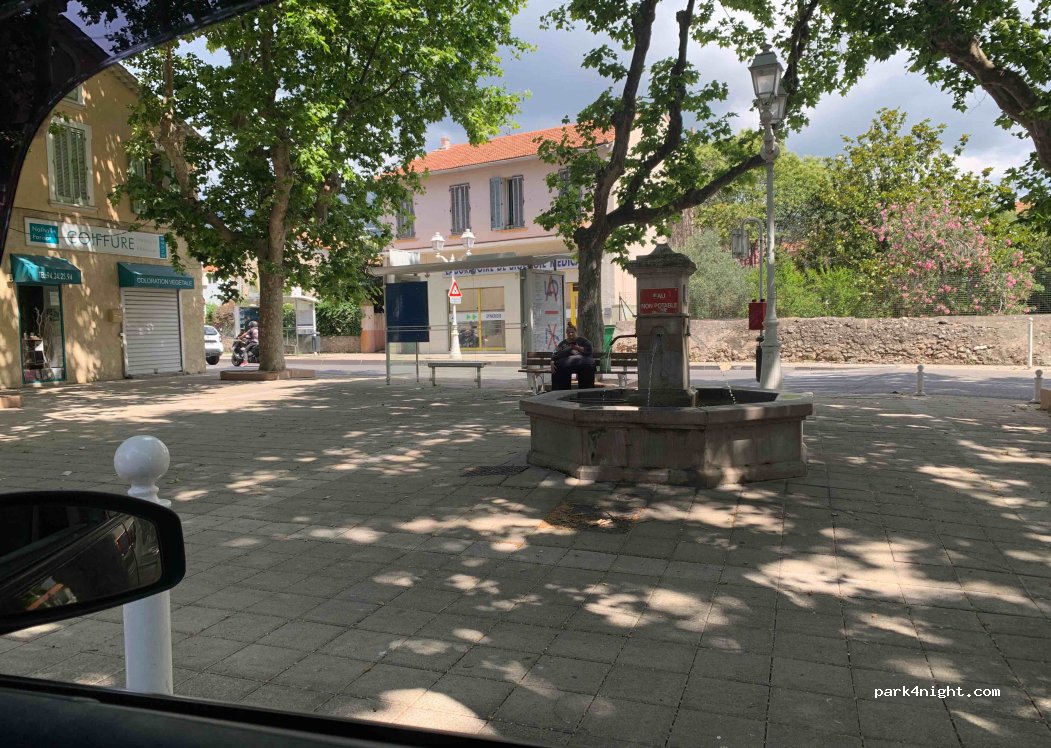 (83200) Toulon - 143 Avenue Clovis Hugues — foto