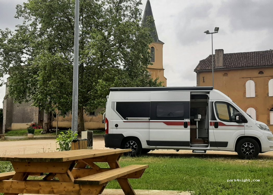 (32370) Bourrouillan - 493 Route du Catalan — foto