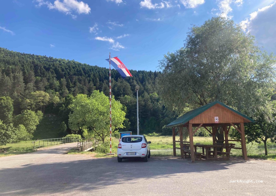 (53220) Čovići - Unnamed Road — foto