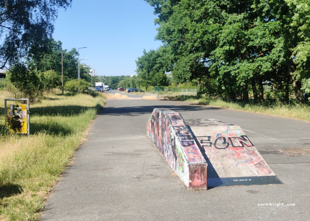 (90475) Nürnberg - 17 Schreiberhauer Straße — foto 4
