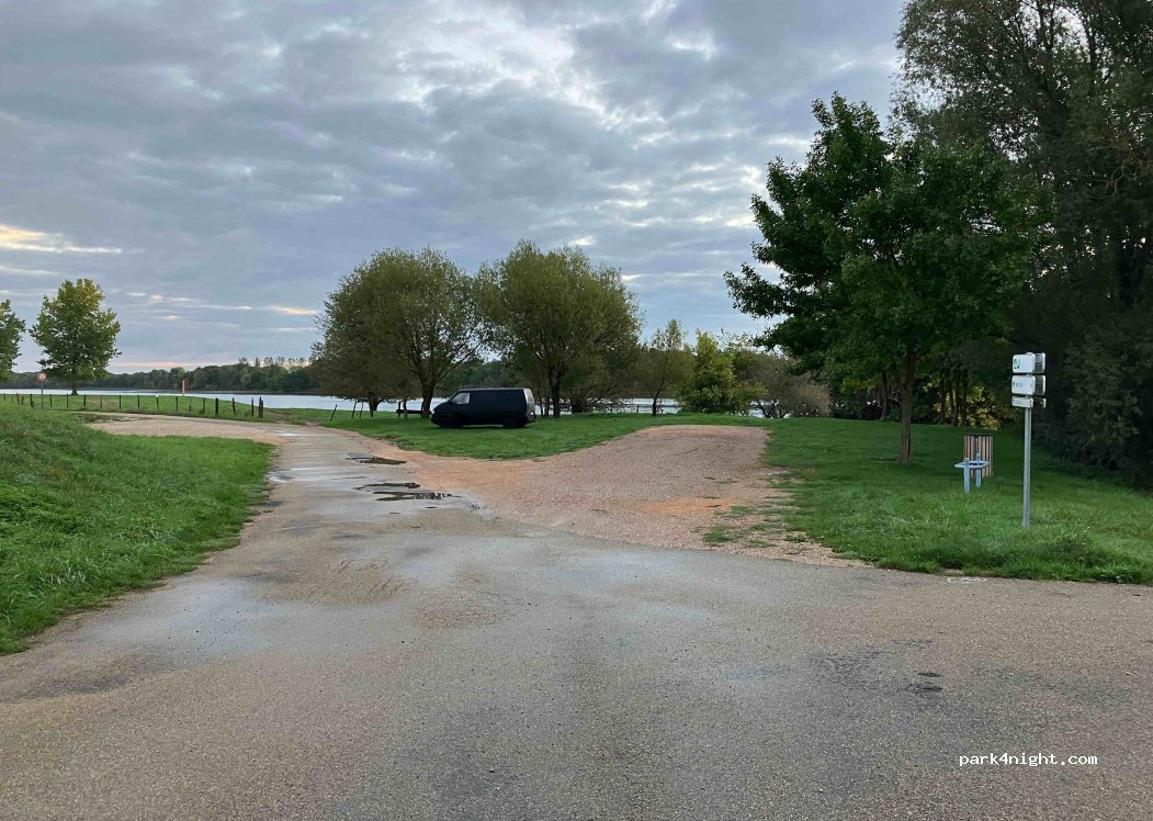 (71260) La Salle - Voie Bleue (Tournus - Mâcon) — foto 2