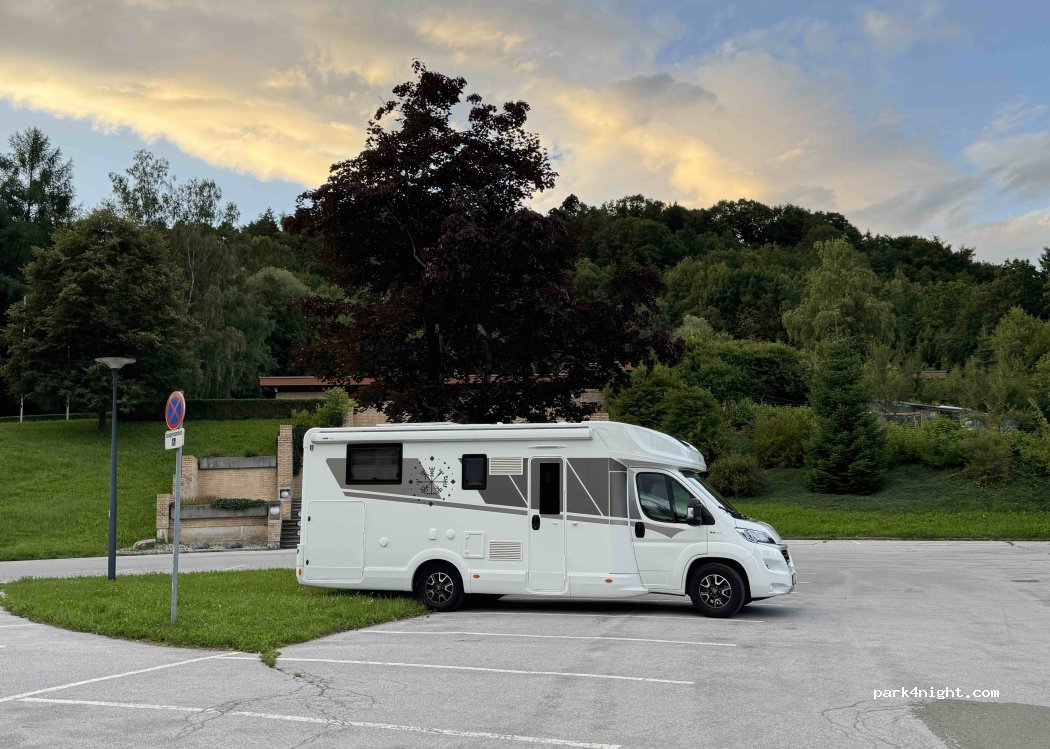 (8605) Kapfenberg - Friedhofweg — foto 2