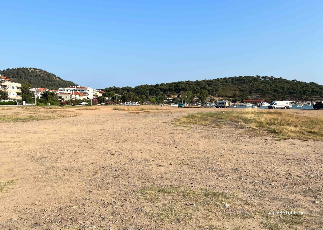 (10400) Ayvalık - 201 İnönü Caddesi — foto 3