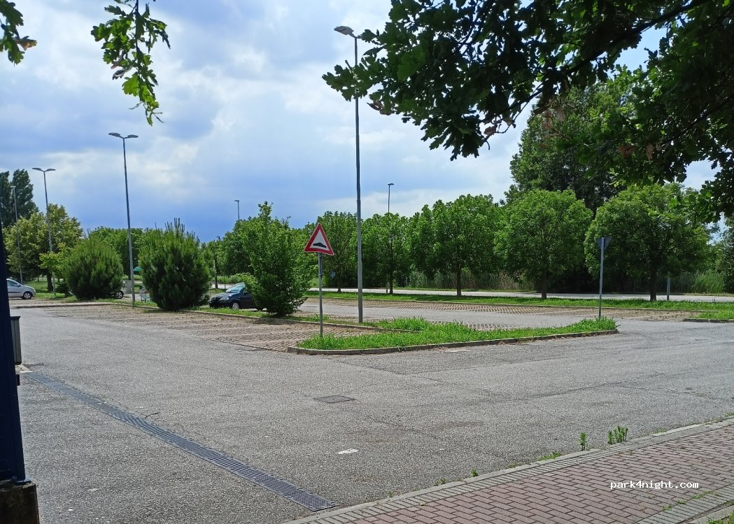 (40051) Altedo - 11 Via E. Minghetti — foto