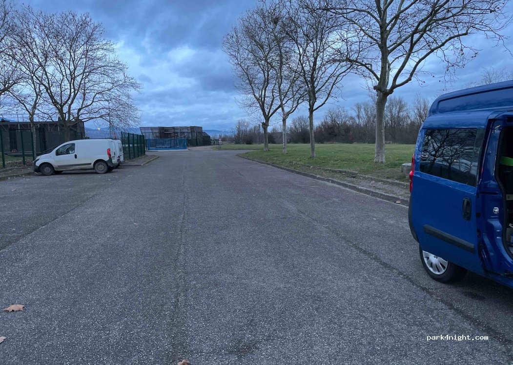 (38550) Sablons - Unnamed Road — foto 2