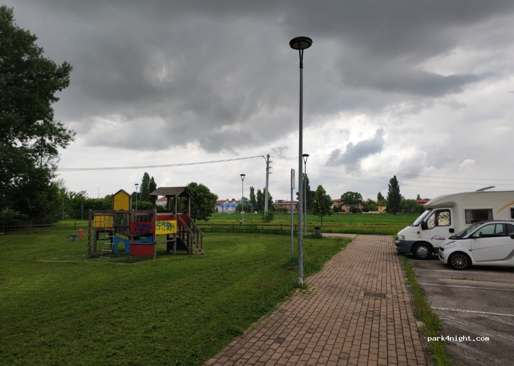 (44123) Ferrara - Via Eligio Mari — foto 2
