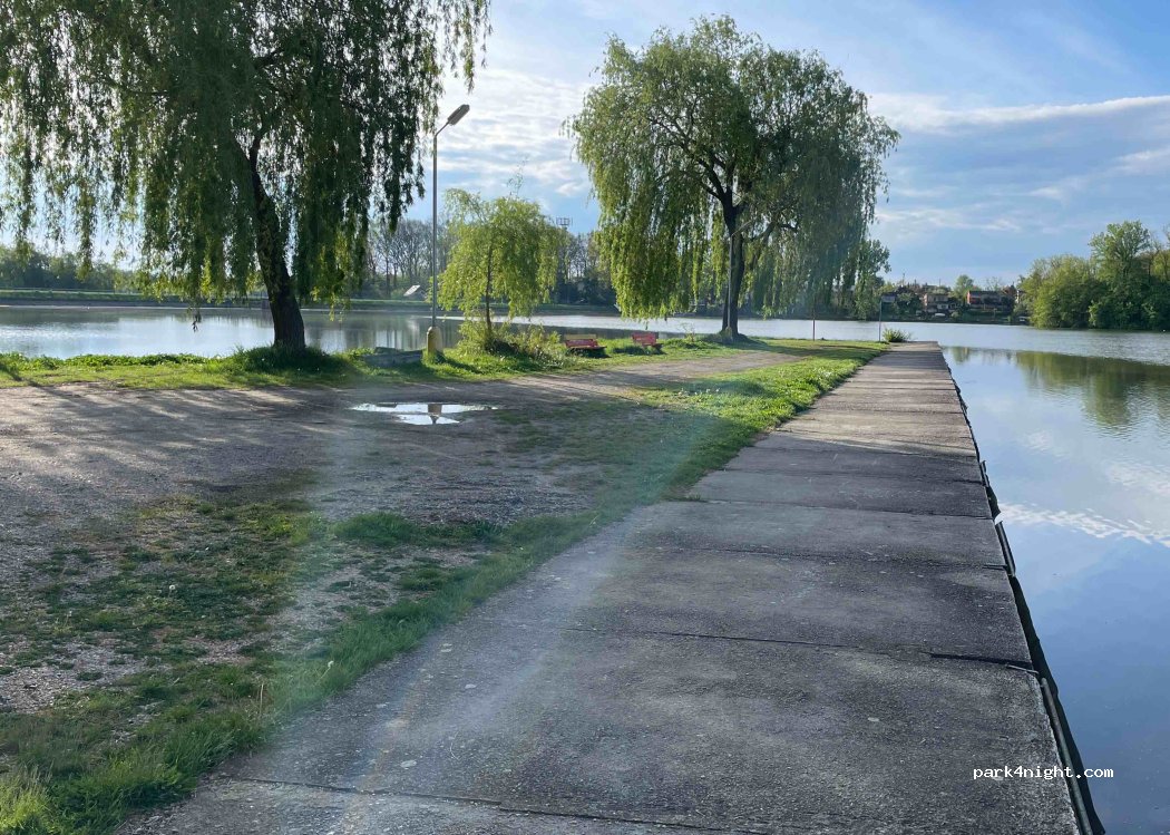 (979 01) Rimavská Sobota - Unnamed Road — foto 5