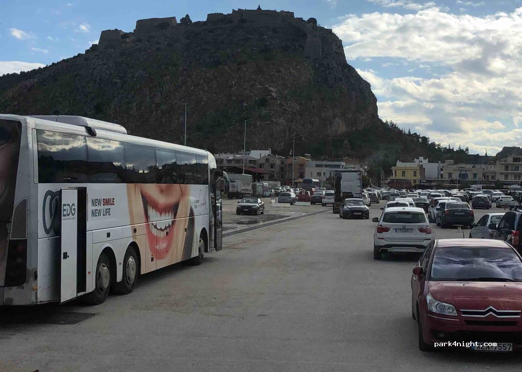 (211 00) Nafplio - 15 Nafpliou Neas Kiou — foto 3