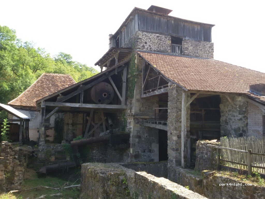 (24526) Savignac-Lédrier - 15 Route des Forges — foto 2