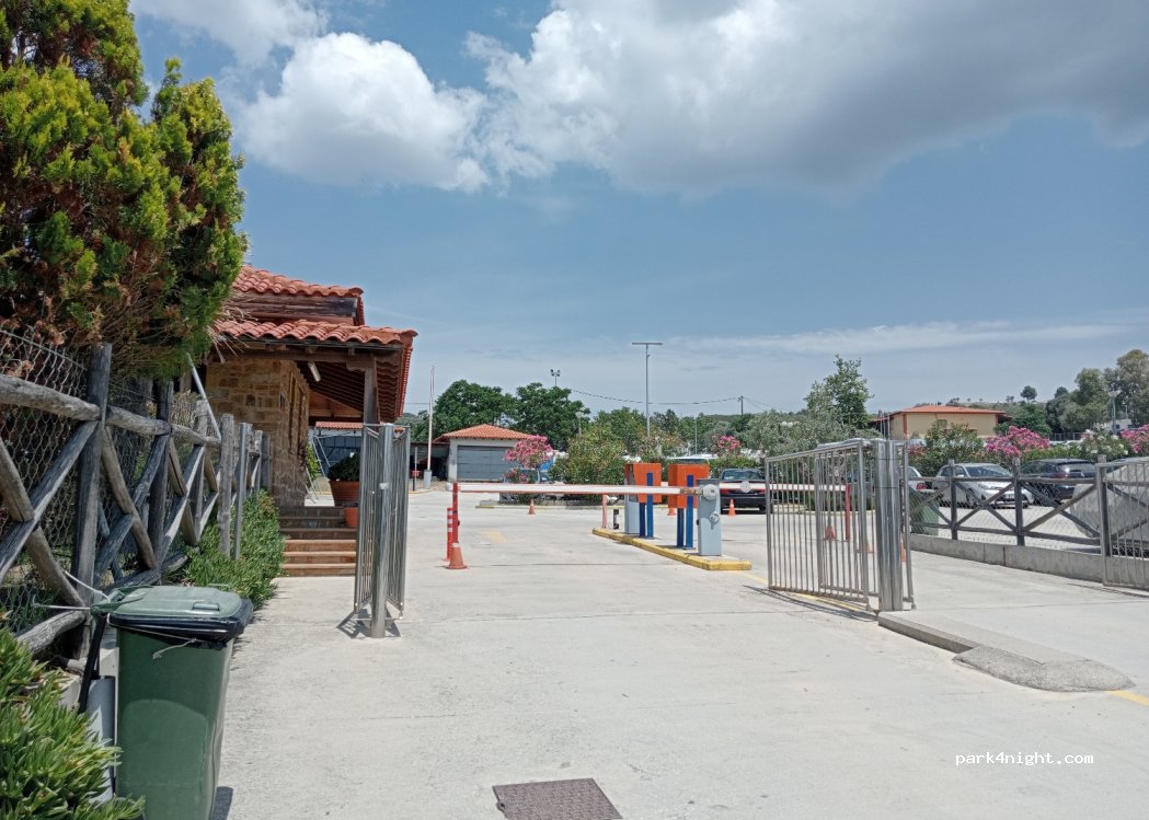 (630 75) Akanthos - Unnamed Road — foto