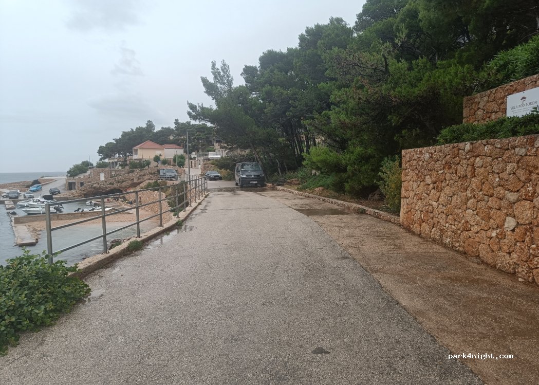 (21465) Sveta Nedjelja - Unnamed Road — foto