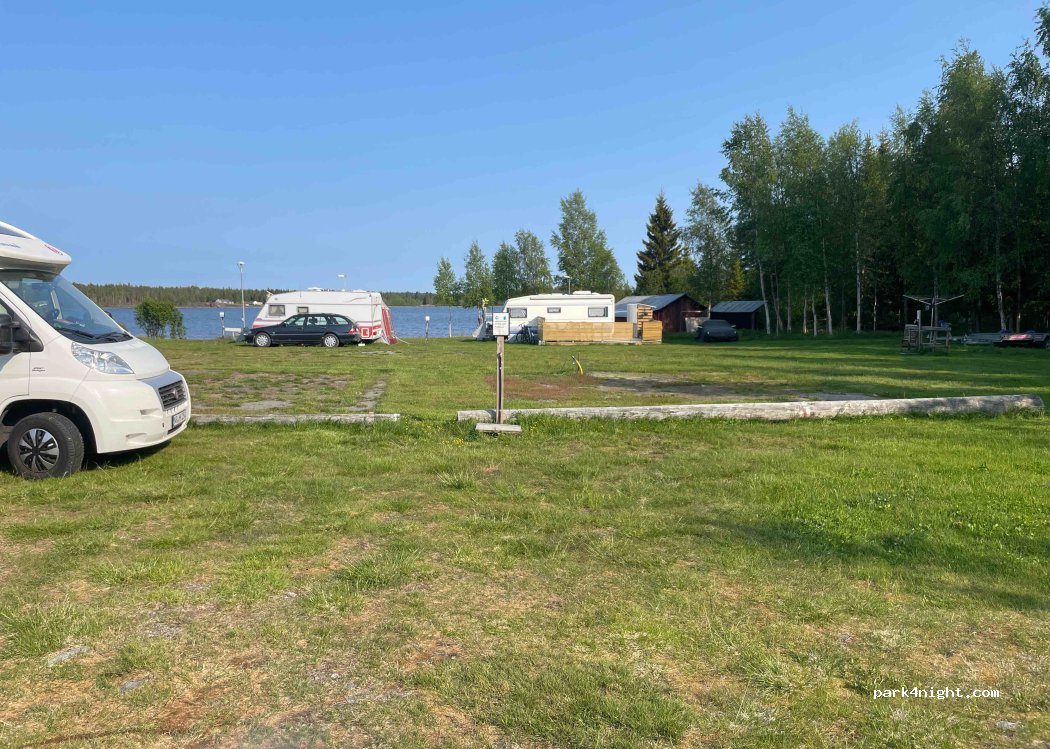 Gumboda gästhamn och camping — foto