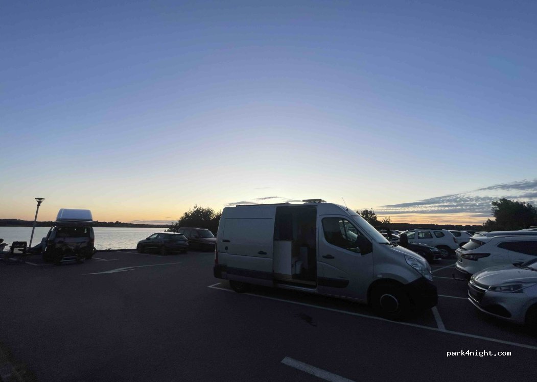 (12410) Salles-Curan - 4 Rue du Port — foto 4