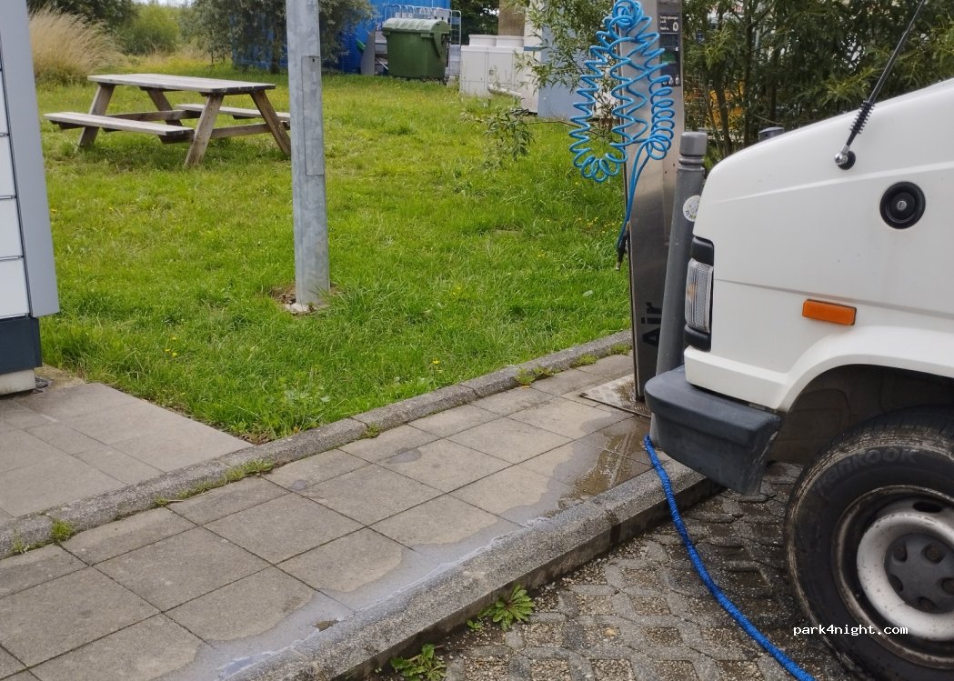 (4832) Pétange - 432 Route de Longwy — foto