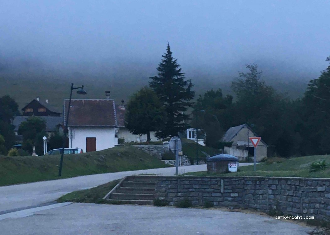 (38119) Saint-Théoffrey - Route de Ser-Sirant — foto 3