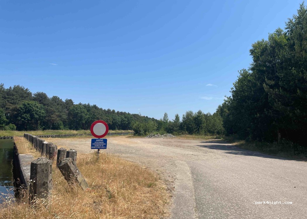 (3920) Lommel - Havengebied — foto