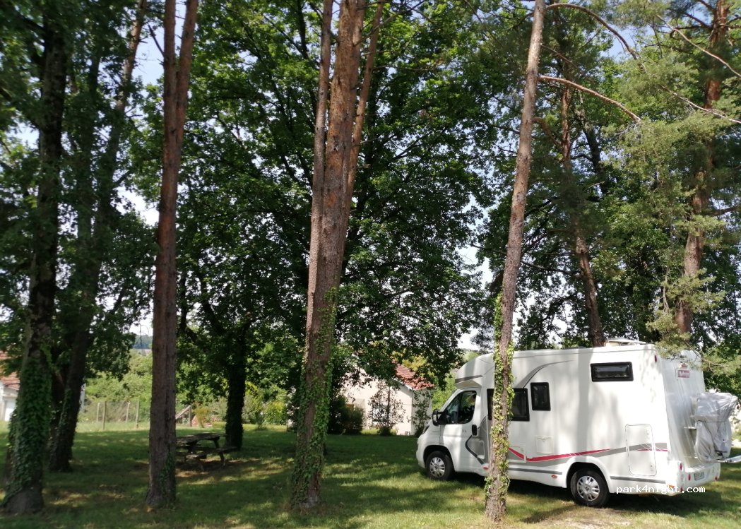 (24750) Cornille - 8 Colombier Verdiller — foto
