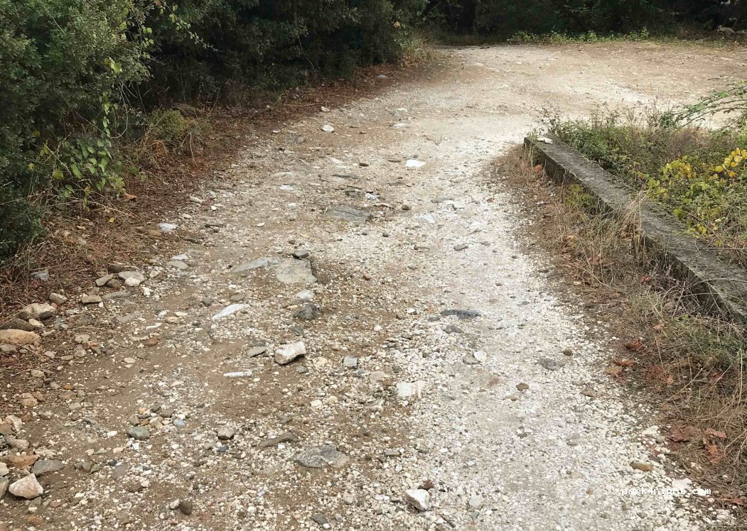 (640 08) Mesoropi - Unnamed road — foto 3